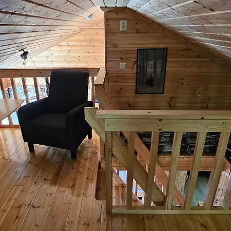 샬레 Quiet Lakeside Forest Escape 이마트라