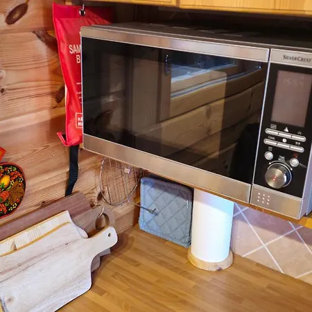 샬레 Quiet Lakeside Forest Escape