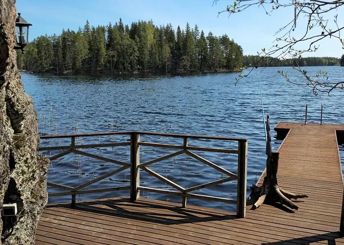 샬레 Quiet Lakeside Forest Escape