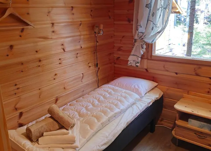 Quiet Lakeside Forest Escape 샬레 이마트라