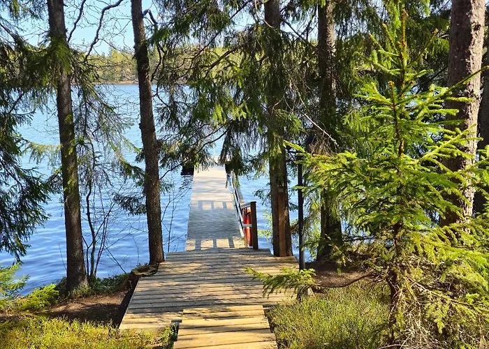 샬레 Quiet Lakeside Forest Escape