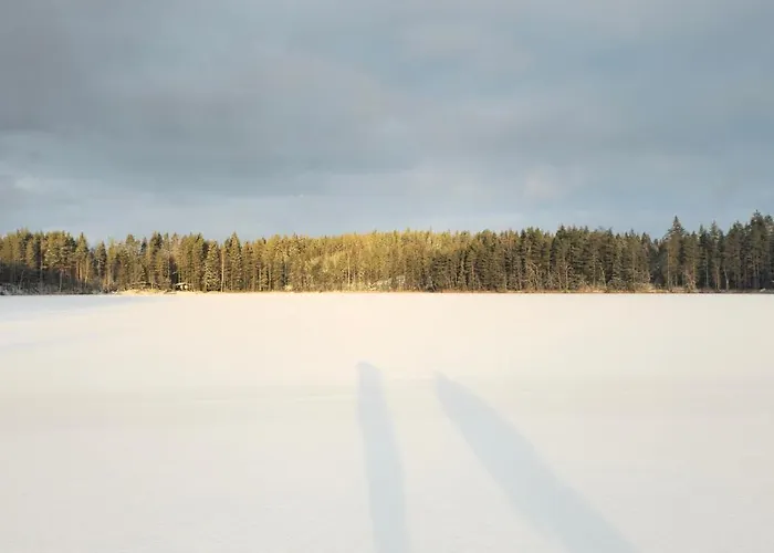 샬레 Quiet Lakeside Forest Escape